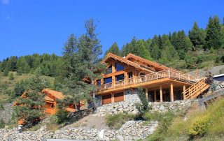 Chalets à Auron dans les Alpes Maritimes (06)